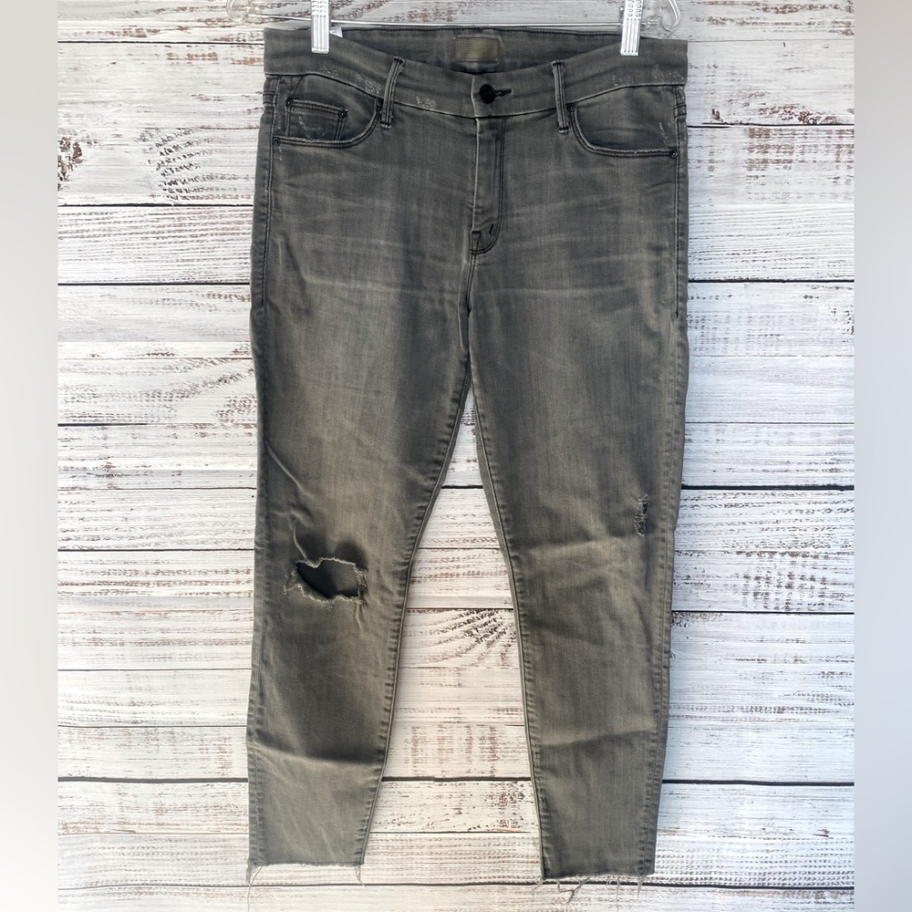 Mother looker ankle fray gray jeans. Size 31